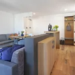 Apartment Haus Bank-specker